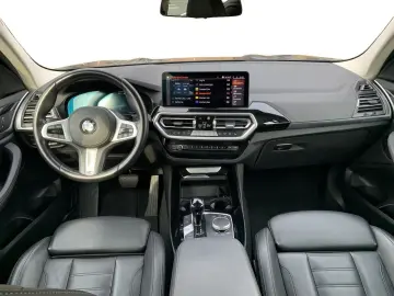BMW X3 xDrive20i Laser HUD