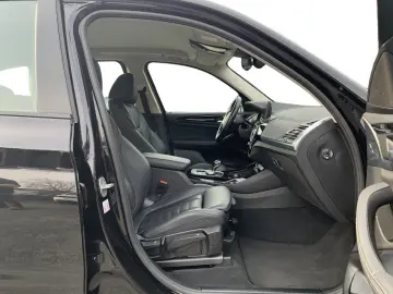 BMW X3 xDrive20i Laser HUD