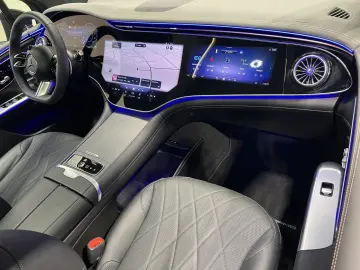 MERCEDES-BENZ EQE 350 4M AMG Premium Night Hyper Massage AIR