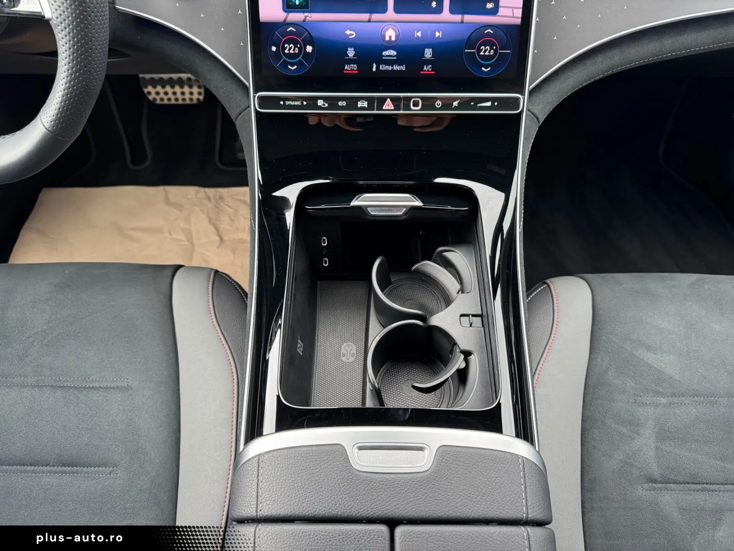 MERCEDES-BENZ EQE 300 AMG NAVI PANO LED KAM DISTR ME&hellip;