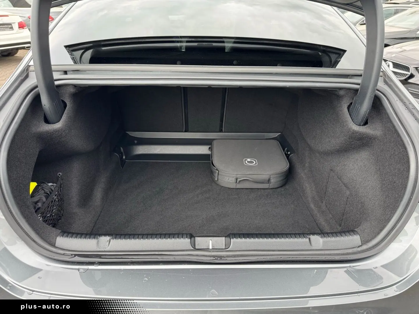 MERCEDES-BENZ EQE 300 AMG NAVI PANO LED KAM DISTR ME&hellip;