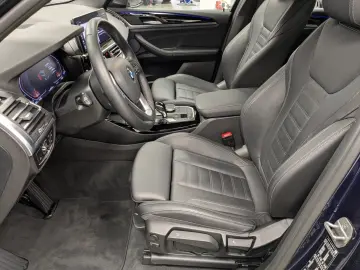 BMW X3 xDrive30i