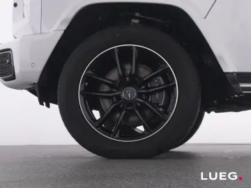 MERCEDES-BENZ G 450 d AMG SHD Burm MBeam Sthzg AHK Night 360