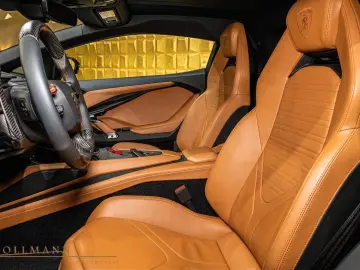 Lamborghini Revuelto  CARBON PASSANGER DISPLAY COMFORT SEATS