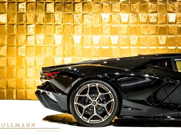 Lamborghini Revuelto  CARBON PASSANGER DISPLAY COMFORT SEATS
