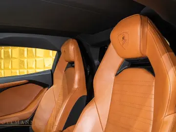 Lamborghini Revuelto  CARBON PASSANGER DISPLAY COMFORT SEATS