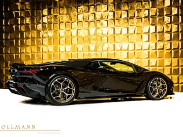 Lamborghini Revuelto  CARBON PASSANGER DISPLAY COMFORT SEATS