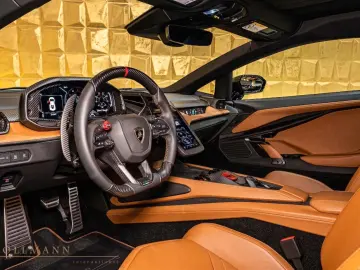 Lamborghini Revuelto  CARBON PASSANGER DISPLAY COMFORT SEATS