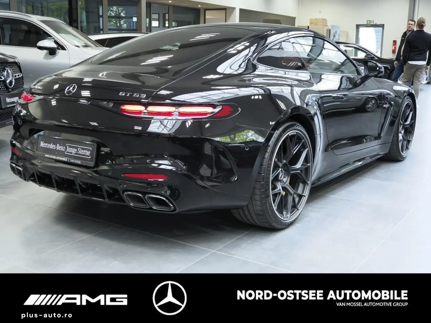 MERCEDES-BENZ GT 63 AMG 4M  HA-LENKUNG MULTI-SITZE PANO LIFT