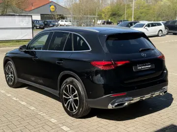 MERCEDES-BENZ GLC 200 4-M Avantgarde AHK R-Kam T-Led…