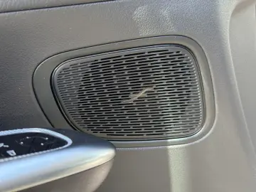 MERCEDES-BENZ GLC 200 4-M Avantgarde AHK R-Kam T-Led…