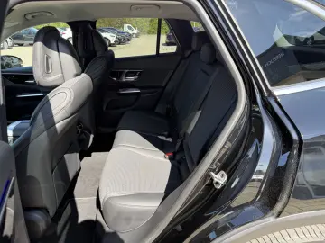 MERCEDES-BENZ GLC 200 4-M Avantgarde AHK R-Kam T-Led…
