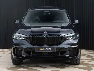 BMW X5 xDrive30d 50 Jahre M-Sport