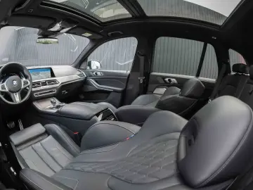 BMW X5 xDrive30d 50 Jahre M-Sport