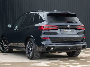 BMW X5 xDrive30d 50 Jahre M-Sport