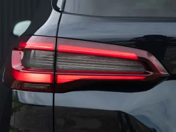 BMW X5 xDrive30d 50 Jahre M-Sport