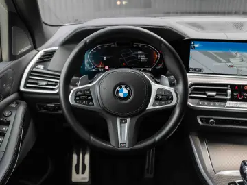 BMW X5 xDrive30d 50 Jahre M-Sport