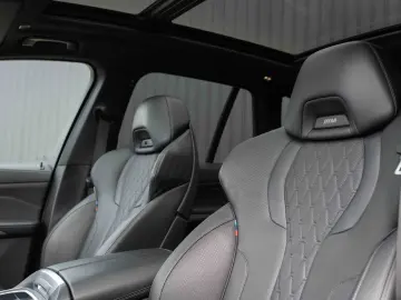 BMW X5 xDrive30d 50 Jahre M-Sport