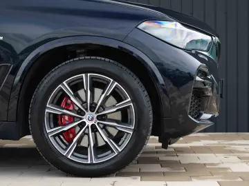BMW X5 xDrive30d 50 Jahre M-Sport
