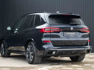 BMW X5 xDrive30d 50 Jahre M-Sport