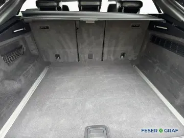 AUDI Q8 50 TDI qu 2x S line AHK PANO HuD B&O STANDHZ