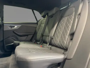 AUDI Q8 S line 50 3.0 TDI quattro AHK HuD Pano