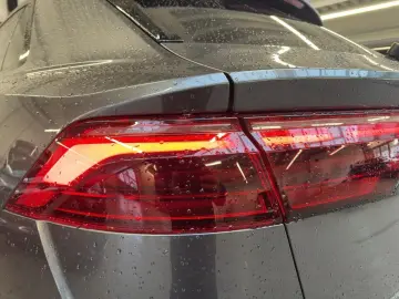 AUDI Q8 S line 50 3.0 TDI quattro AHK HuD Pano