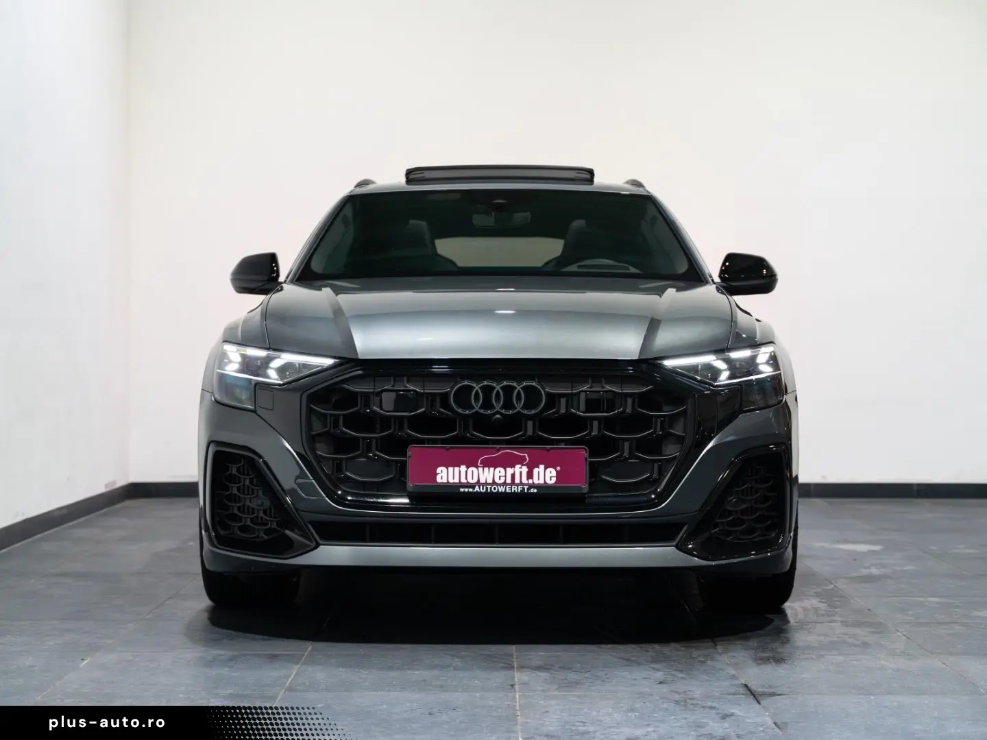 AUDI SQ8 EXCLUSIVE BLACK PANO AHK MATRIX HUD 3D B&O 2