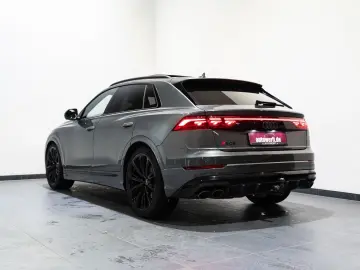 AUDI SQ8 EXCLUSIVE BLACK PANO AHK MATRIX HUD 3D B&O 2