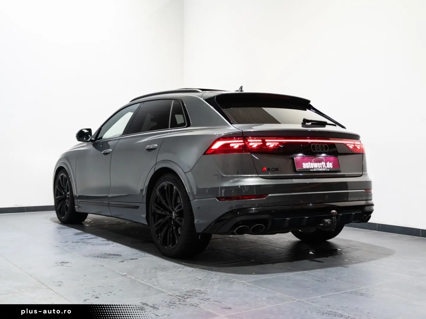 AUDI SQ8 EXCLUSIVE BLACK PANO AHK MATRIX HUD 3D B&O 2