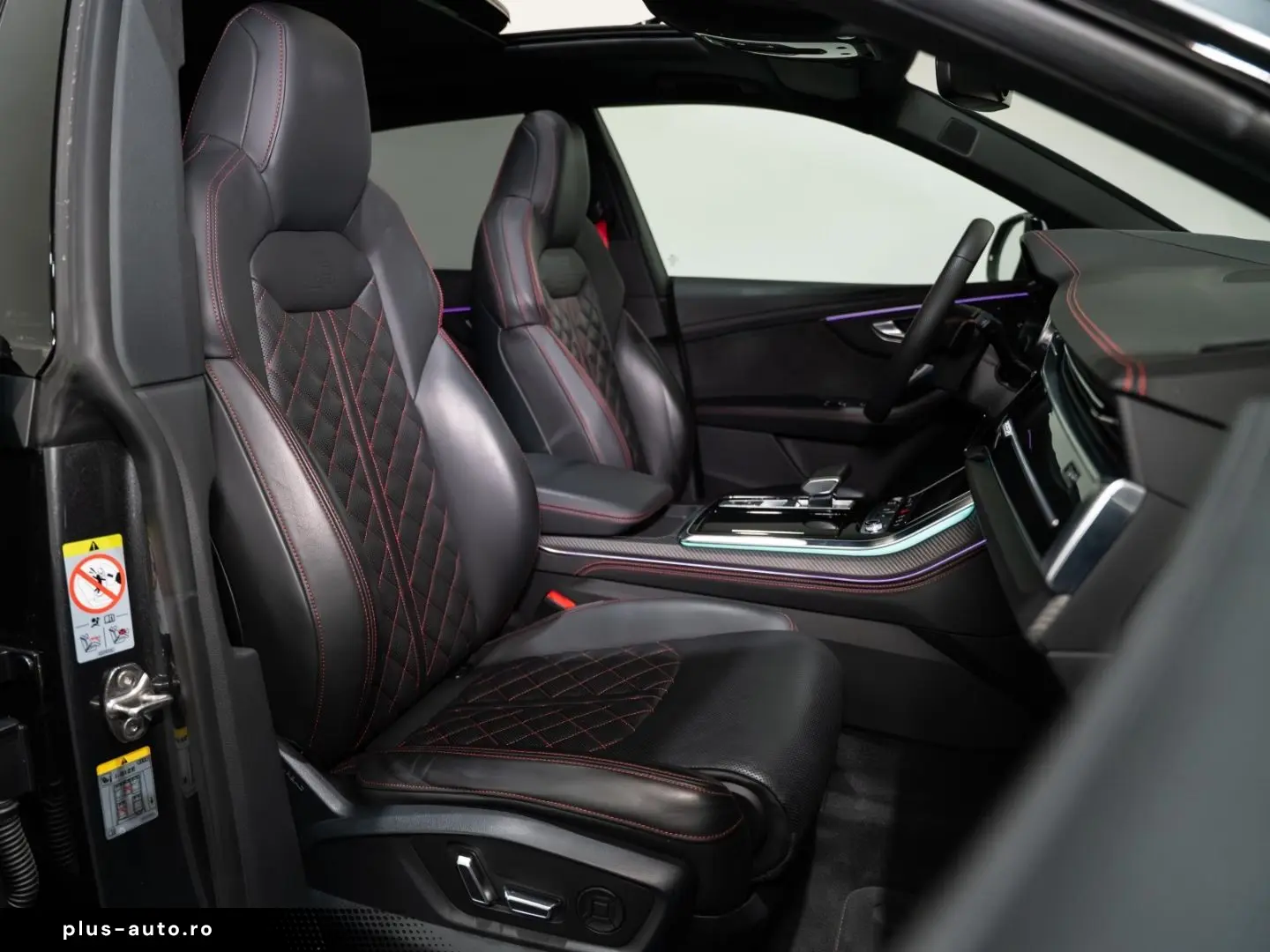AUDI SQ8 EXCLUSIVE BLACK PANO AHK MATRIX HUD 3D B&O 2