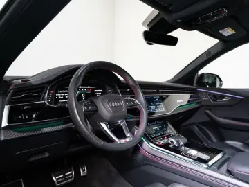 AUDI SQ8 EXCLUSIVE BLACK PANO AHK MATRIX HUD 3D B&O 2