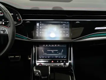AUDI SQ8 EXCLUSIVE BLACK PANO AHK MATRIX HUD 3D B&O 2