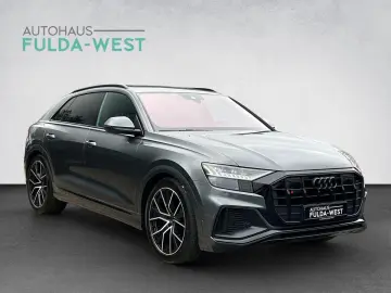 AUDI SQ8 4.0TFSI Matrix B&O HuD Standheiz. AHK Alu22
