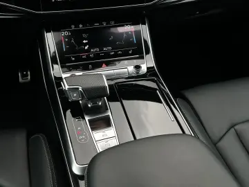 AUDI SQ8 4.0TFSI Matrix B&O HuD Standheiz. AHK Alu22