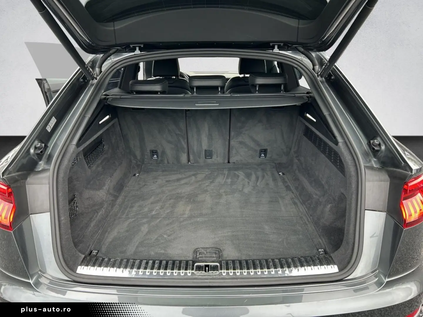 AUDI SQ8 4.0TFSI Matrix B&O HuD Standheiz. AHK Alu22