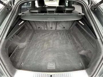 AUDI SQ8 4.0TFSI Matrix B&O HuD Standheiz. AHK Alu22