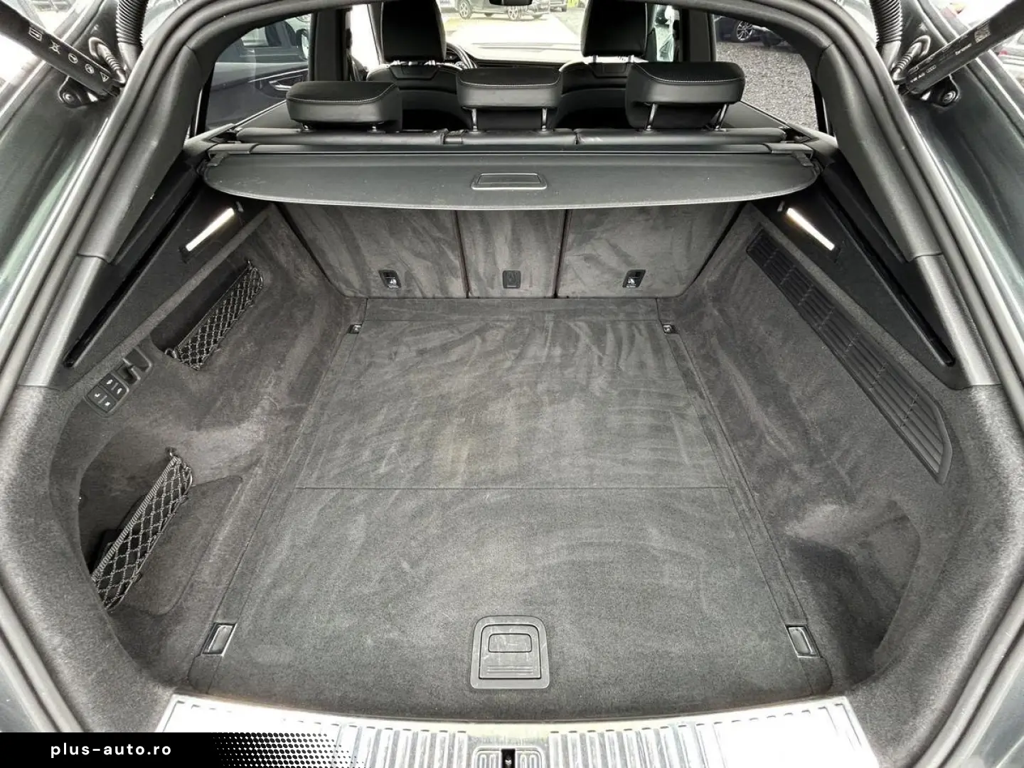 AUDI SQ8 4.0TFSI Matrix B&O HuD Standheiz. AHK Alu22