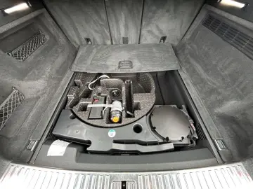 AUDI SQ8 4.0TFSI Matrix B&O HuD Standheiz. AHK Alu22