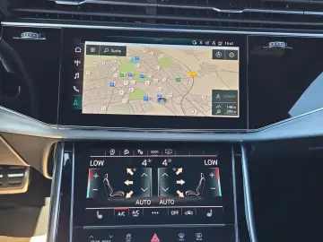 AUDI Q8 SUV 55 TFSI quattro S line AHK Tour HD Matrix