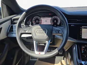 AUDI Q8 SUV 55 TFSI quattro S line AHK Tour HD Matrix