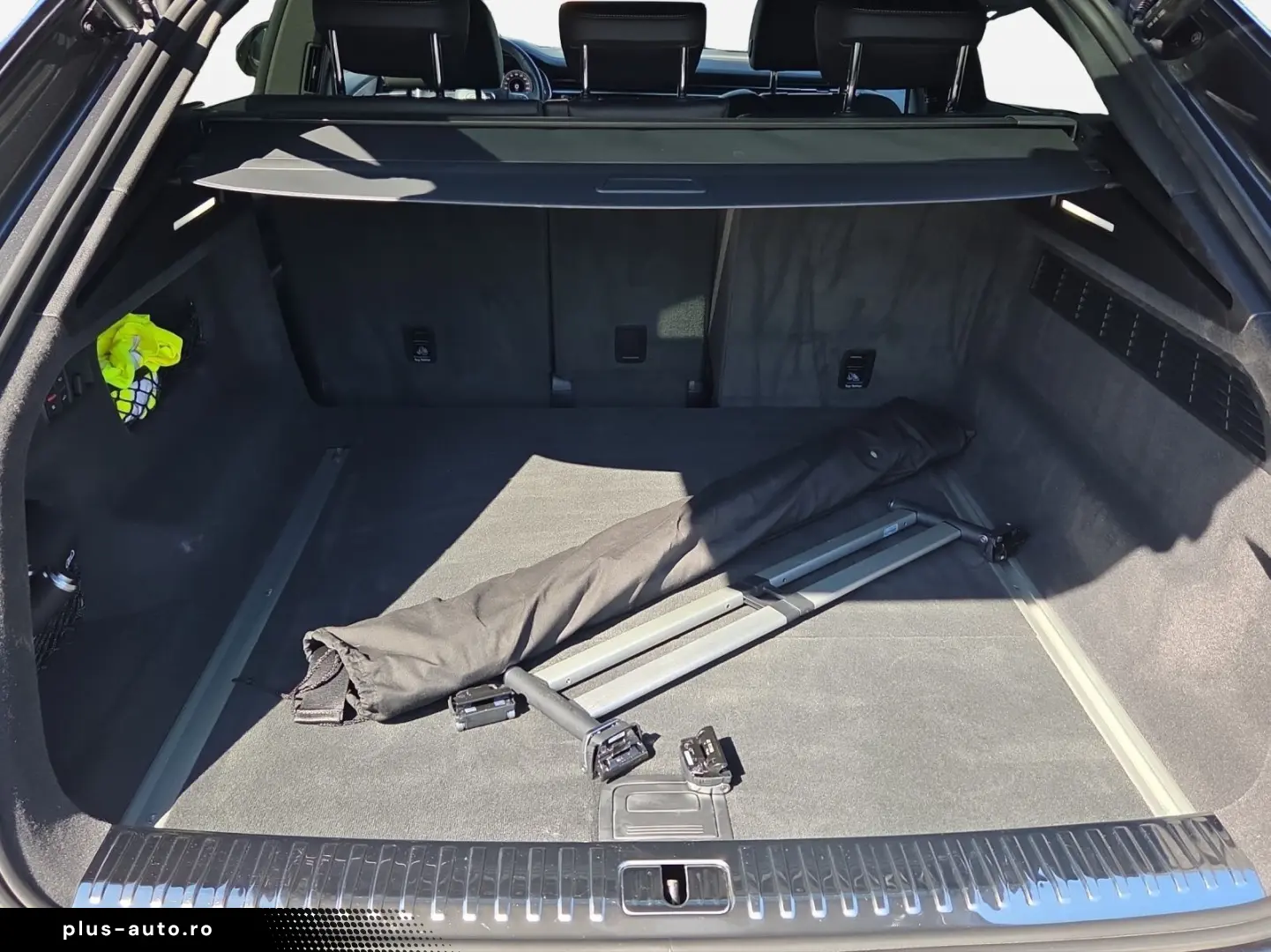 AUDI Q8 SUV 55 TFSI quattro S line AHK Tour HD Matrix