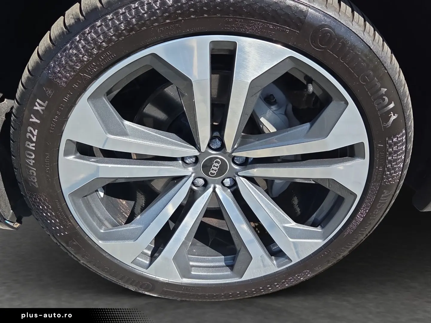 AUDI Q8 SUV 55 TFSI quattro S line AHK Tour HD Matrix