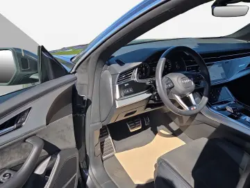 AUDI Q8 SUV 55 TFSI quattro S line AHK Tour HD Matrix