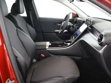 MERCEDES-BENZ GLC 220 d 4M Avantgarde AHK Digital Li…