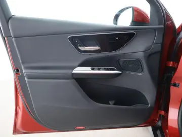 MERCEDES-BENZ GLC 220 d 4M Avantgarde AHK Digital Li…