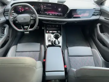 AUDI A6 Avant TFSI quattro 270 kW S tronic