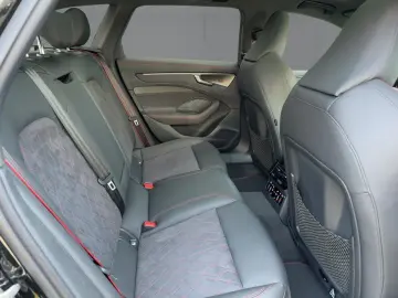 AUDI A6 Avant TFSI quattro 270 kW S tronic