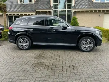MERCEDES-BENZ GLC 300 300e 4MATIC AMG LINE PANO kame&hellip;