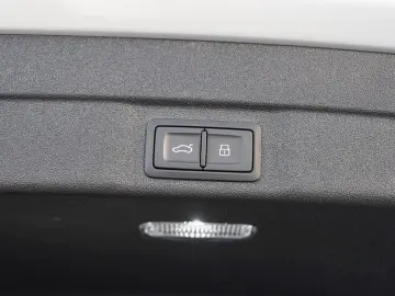 AUDI A5 Avant TDI quattro S tronic edition one  AHK